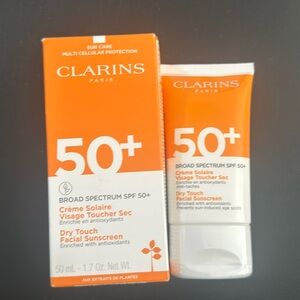 Clarins Dry Touch Facial Sunscreen